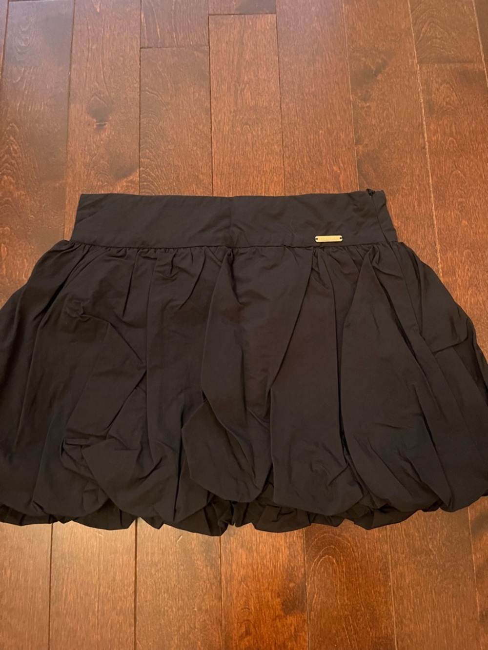 Missguided Black Bubble Hem Mini Skirt size M